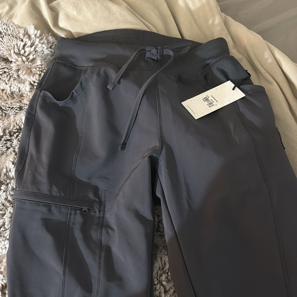 Infinity Women's 4-Pocket STRETCH Drawstring Scrub Pants - Picture 4 of 6